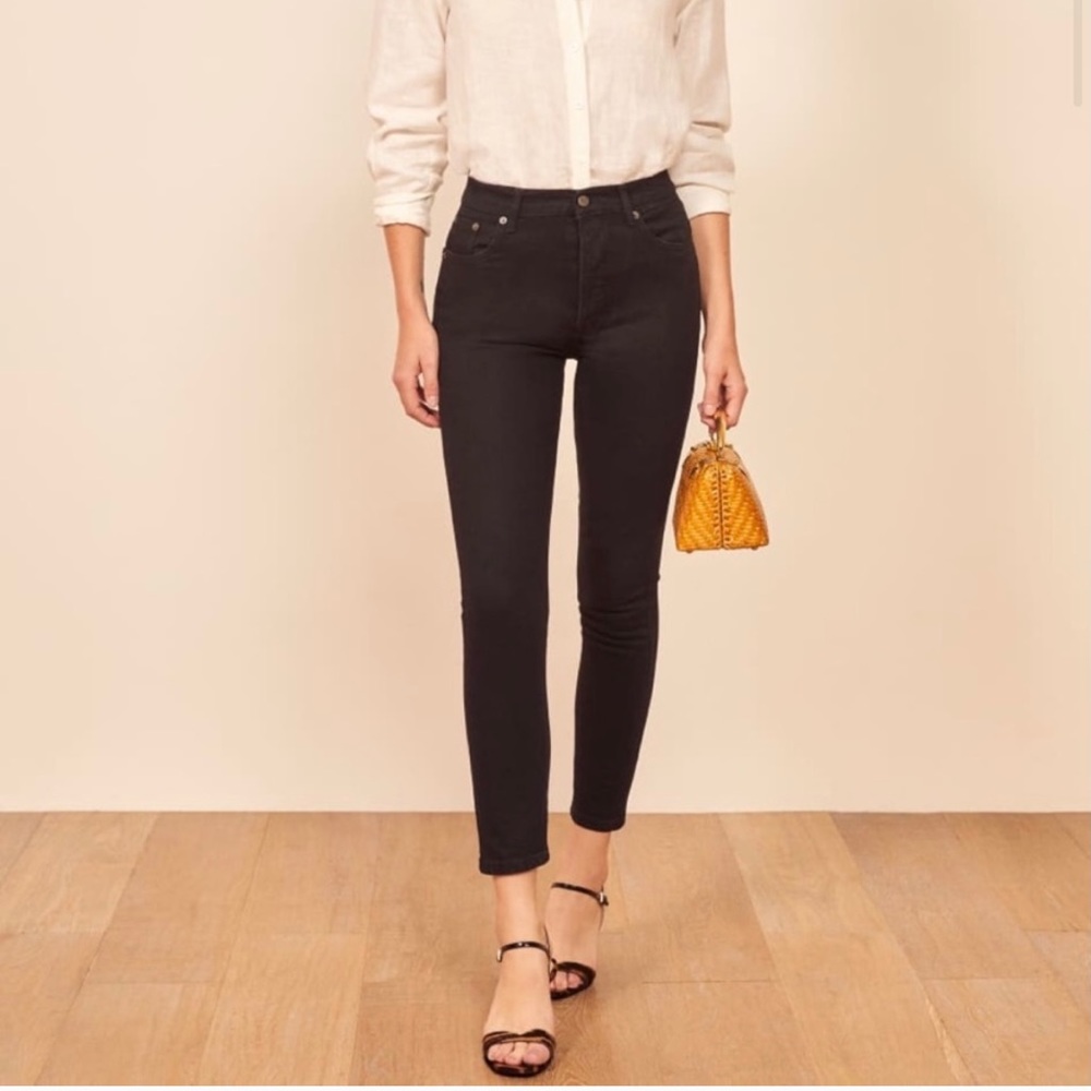 REFORMATION Serena high skinny black crops